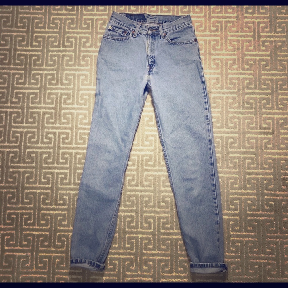 Vintage LEVI 512 Wedgie Fit Mom Jeans